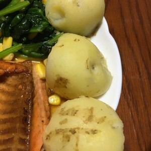 レンジでじゃがいもの蒸し方 サラダやジャガバタに レシピ 作り方 By Kurage 楽天レシピ レンジでじゃがいもの蒸し方 サラダやジャガバタに レシピ 作り方 By Kurage 楽天レシピ